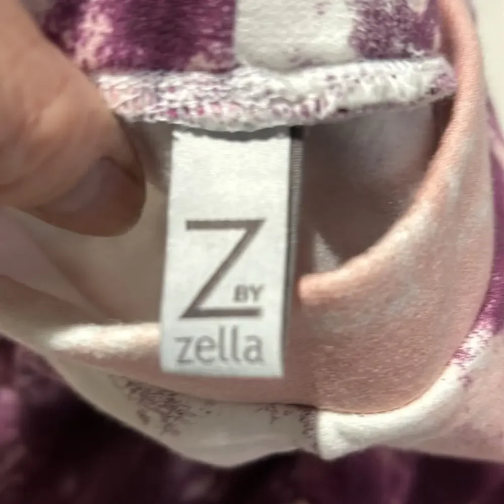 Zella Girl stylish tie